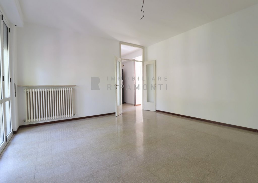 Appartamento trilocale in vendita  via Celestino Ferraio 4, Lecco, località Germanedo